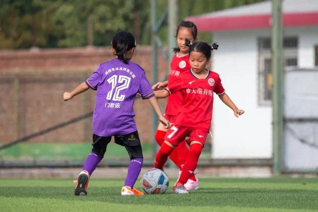 世联赛-中国女排0-3捷克开门黑 唐欣空砍18分吴梦洁伤停
